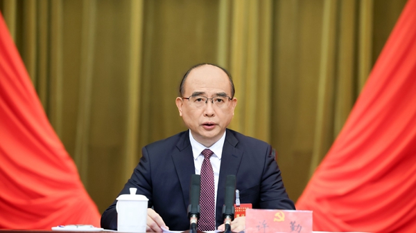 12月23日至24日，中國(guó)共產(chǎn)黨黑龍江省第十三屆委員會(huì)第七次全體會(huì)議暨省委經(jīng)濟(jì)工作會(huì)議在哈爾濱召開(kāi)。省委書(shū)記許勤講話。