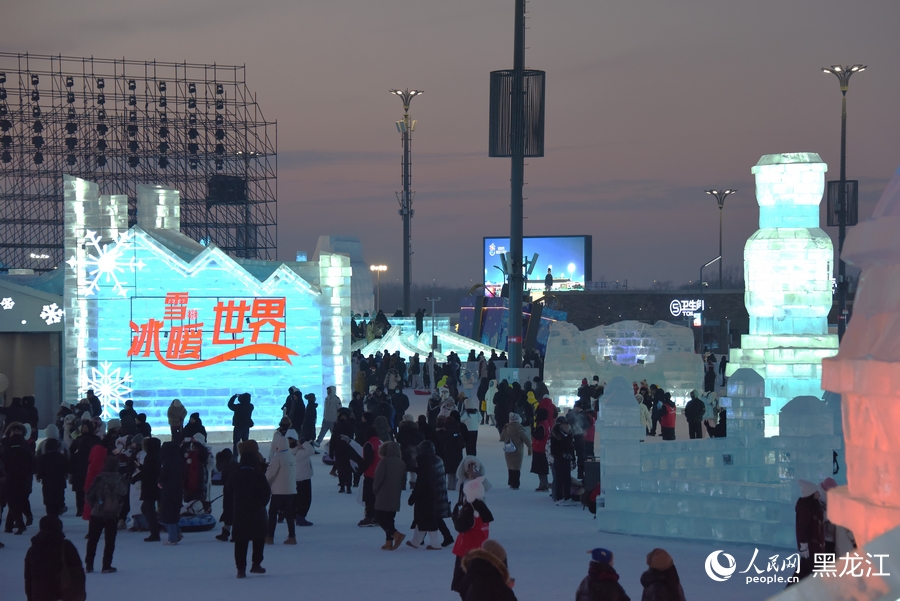 來(lái)冰雪大世界共赴一場(chǎng)“冰雪之約”