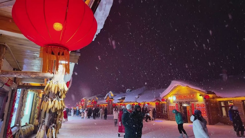中國雪鄉：春雪紛飛雪色濃